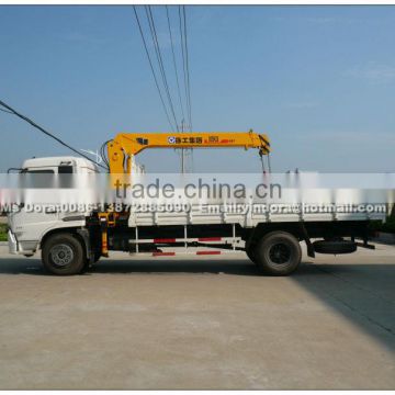 Dongfeng 4x2 crane tuck ,cargo truck with crane,truck mounted crane for sale