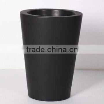 Rotational molded illuminated plastic pots