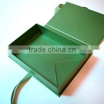 Fashionable Customized Garment Packaging Boxes Wholesale photo-5