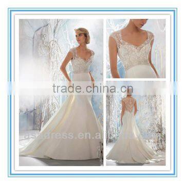 2014 New Style Crystal Beaded Embroidery Overlaying Lustrous Satin China Custom Made Wedding Dress (WDBG-1954)