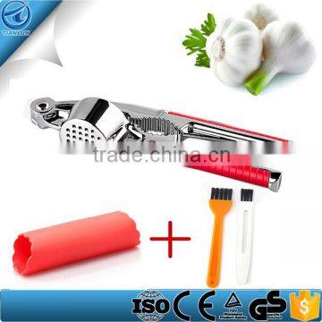 Professional Garlic Crusher ,Ginger Crusher With Silicone Garlic Peeler and Cleaning Brush