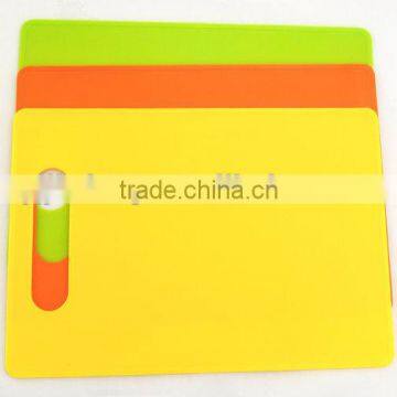 Different color Plastic food cutting board set / PP cutting board in kitchen tool kitchen items