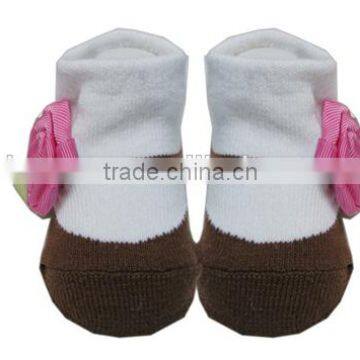 Anti slip baby socks latest design in hot sale