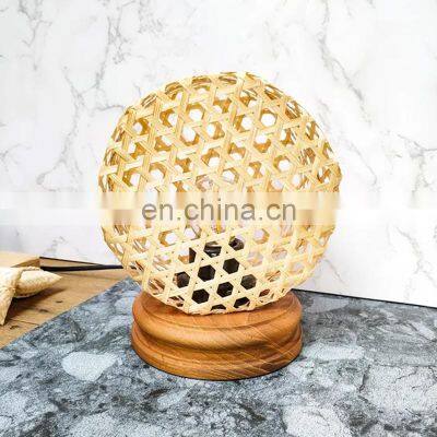 Trendy Round Shaped Bamboo Table Lamp - Desk Lamp, Woven Wicker Lamp Shade Vietnam Manufacturer photo-2