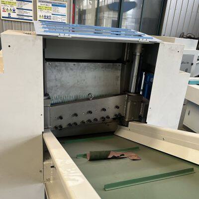 SBT620 Guillotine Type Vetical Blade Fabric Cutting Machine photo-3