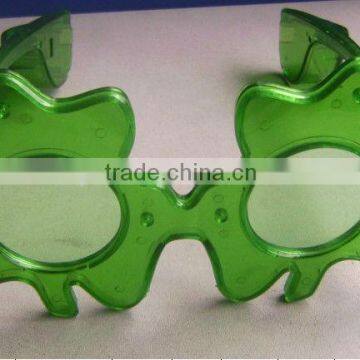 LED Flashing Clover Glasses for Parties and Holidays