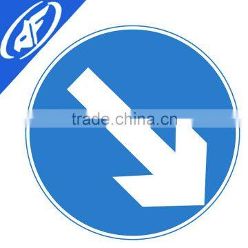 900mm Reflective Keep right traffic sign face