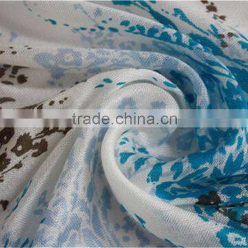 Floral Printed Polyester Scarf With Tassel photo-2