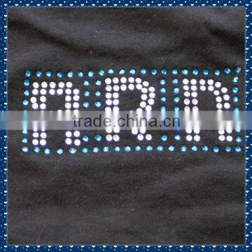 100% cottom balck T-shirt with rhinestones motif