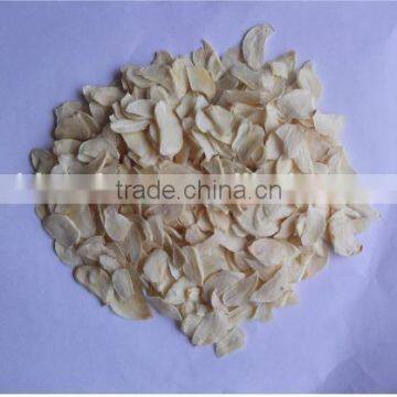 wholesale white dried garlic flakes without root from factory