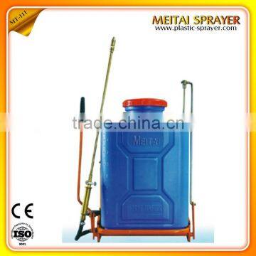 knapsack plastic hand sprayer with steel sheet