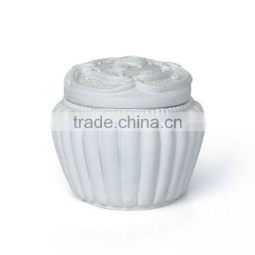 Beautiful White Resin Jewelry Box photo-3
