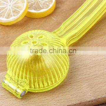 Factory Price ABS Material Hot Sale Lemon Squeezer photo-5