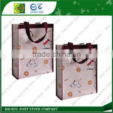 Laminated polypropylence bag, fashion bag and shopping woven bag