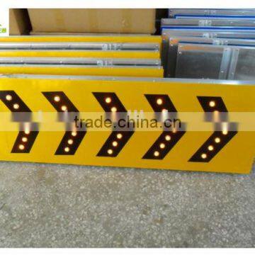 Wholesale solar LED road construction warning sign light