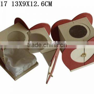 Special Design Perfume Gift Paper Packaging box Wholesale with Heart Shape door P417