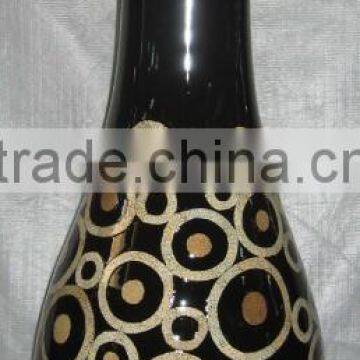 Lacquer Vase design