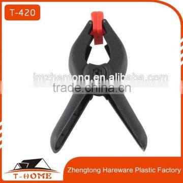 Can Accurately Locate Fish Head Type Plastic Spring Clamp                        
                                                Quality Choice