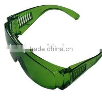 Plastic yellow lens glasses with low price