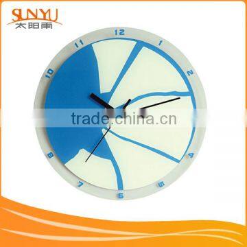 Maunfactuing Acrylic Wall Clock