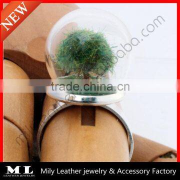 2014 Mini Forest Tree Glass Dome Globe Terrarium Ring With Copper Tree GHBR-006