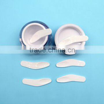 High Quality Disposable Plastic pp Cosmetic Scoop for Cream Jars photo-2