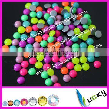 2015 NEW COLOR korean hotfix pearl epoxy half round round shape neon color plastic hot fix                        
                                                Quality Choice