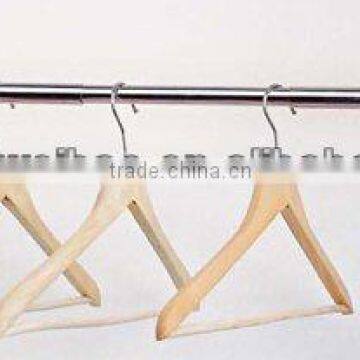 Extensable clothes hanger