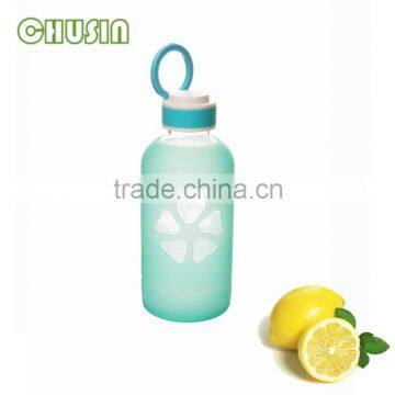 cheap water bottle/wholesale glass water bottle with silicone sleeve