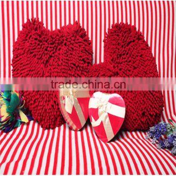 polyester heart pillow