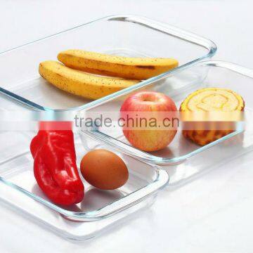 Pyrex glass casserole dish