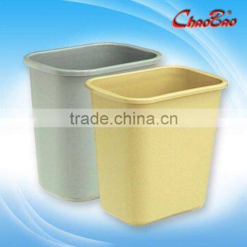 Plastic dustbin