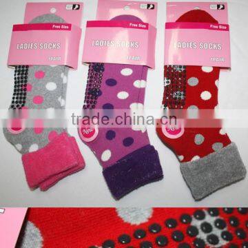 Lady Socks Cotton Custom Made Terry Turned Screw-type Socks With Plastic Dropping Dot Design Socks photo-2