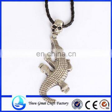 alligator necklace