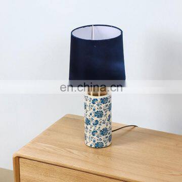 China Style Blue and White Flower Pattern Desk Lighting Hotel Porcelain Classic Bedside Lamps for Table photo-4