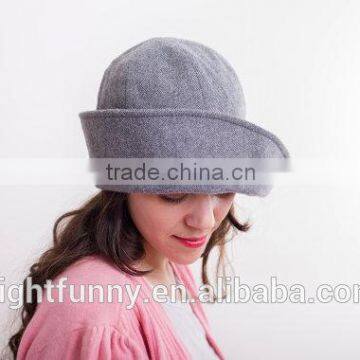 Light grey winter hat woolen tweed cloche women hat vintage style / handmade hat / Retro hat for her