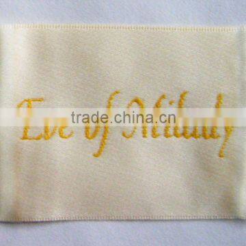 Woven label