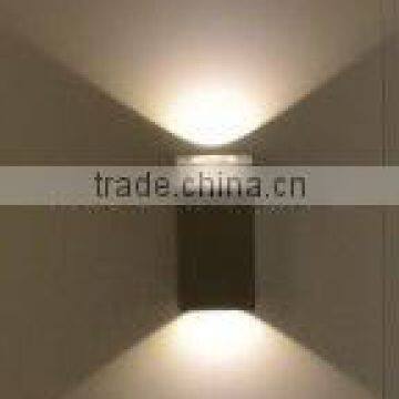2W up and Down Wall Mounted Modern Wall Light photo-2