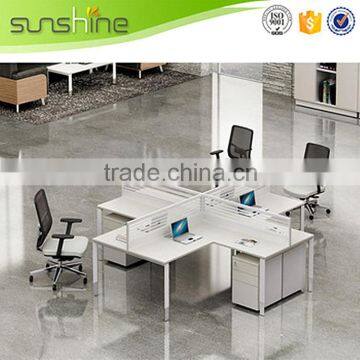 Space saving 4 person workstation with MFC board furniture glass desktop partiton