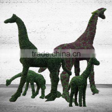 Lifelike Artificial Grass Giraffe Topiary