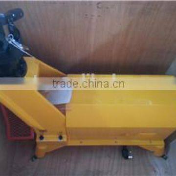 Pipe grooving machine equipped with long life gear motor