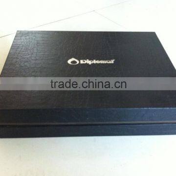 Perfume packaging cartons