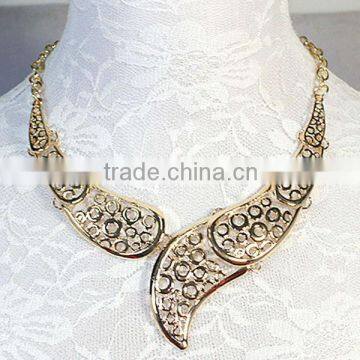 Fashion jewelry laser cut wholesale chunky statement necklace in china