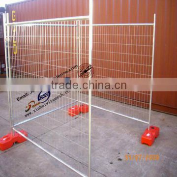 Galvanised steel mesh panels