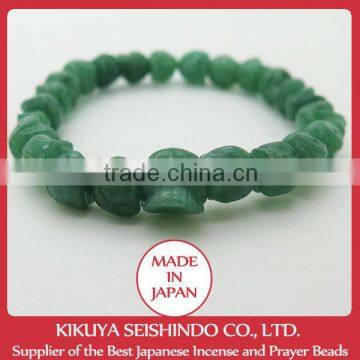 Indian jade, green aventurin skull beads bracelet, Japanese bracelet made of natural stones skulls, geek bracelet made in Japan