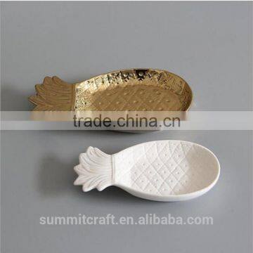 Table Decoration Ceremic Golden and White Pineapple Tray photo-3