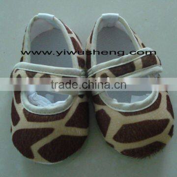 giraffe baby shoes