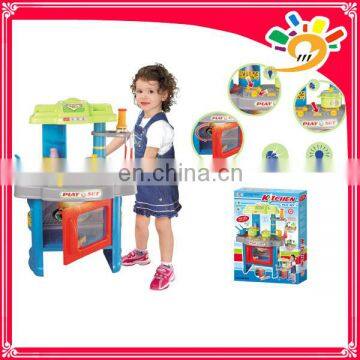 Plastic kitchen table cooking set for kids with light and music