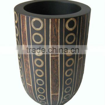 Planter inlaid bamboo