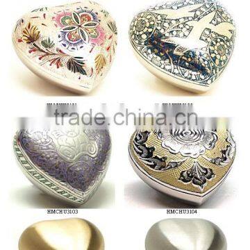 Heart shape urns